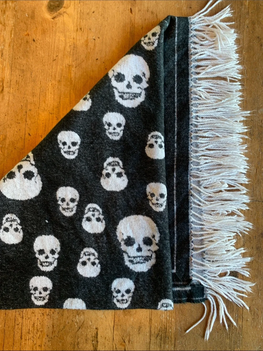 Magaschoni Skull Pattern Fringe Throw Blanket - Black & White Accent Throw